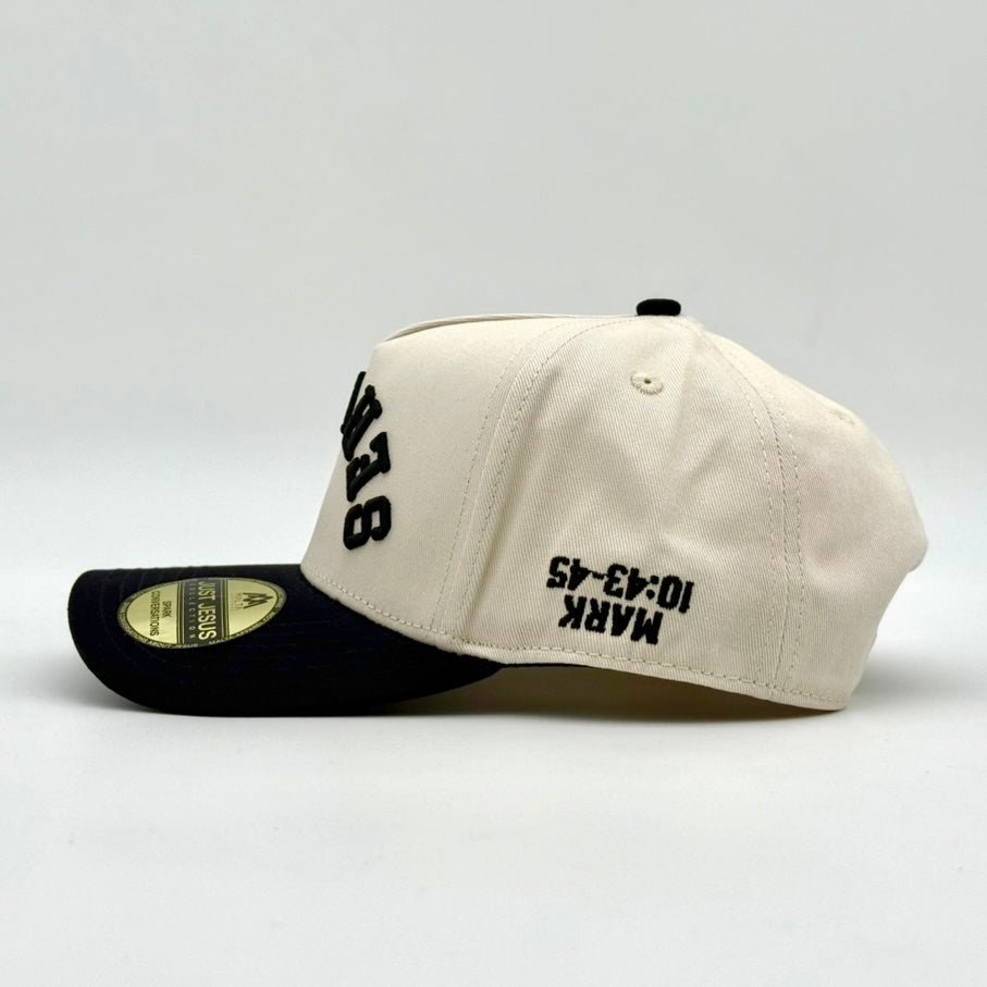 Gorra 'SERVANT' Premium SnapBack - Crema/Negro