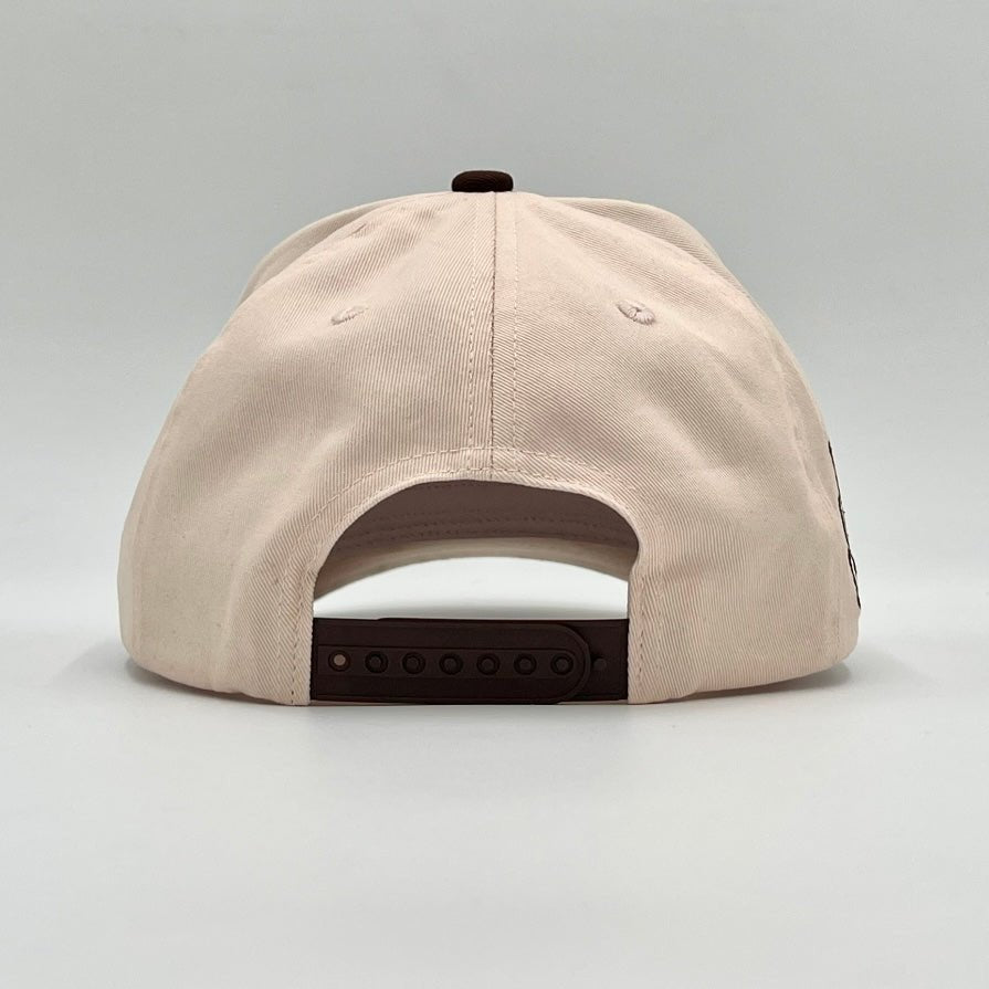 [PRE-ORDER - SE ENVÍA A MEDIADOS DE OCTUBRE] Gorra 'YHWH' Structured SnapBack - Crema/Marrón