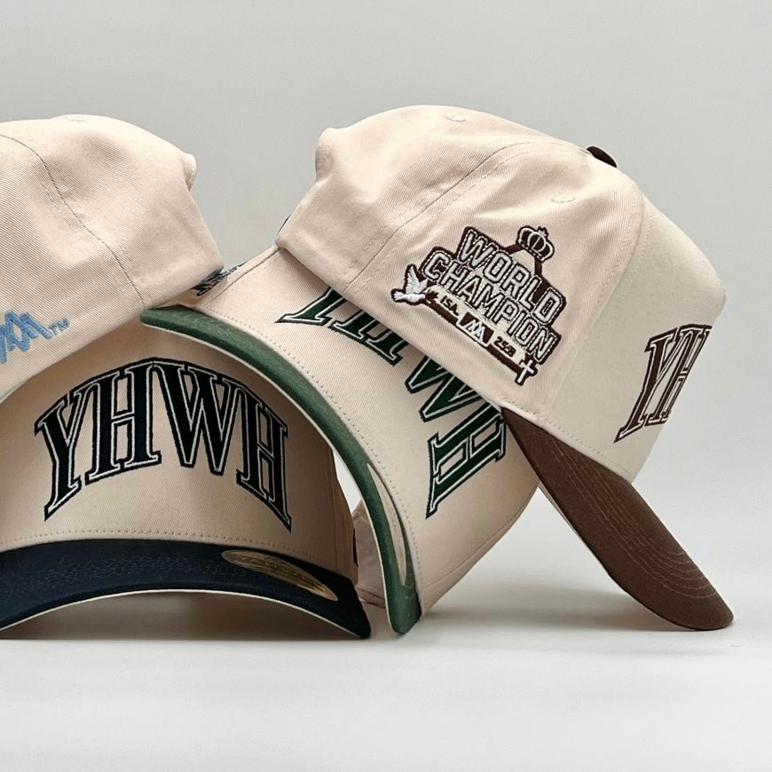 [PRE-ORDER - SE ENVÍA A MEDIADOS DE OCTUBRE] Gorra 'YHWH' Structured SnapBack - Crema/Marrón